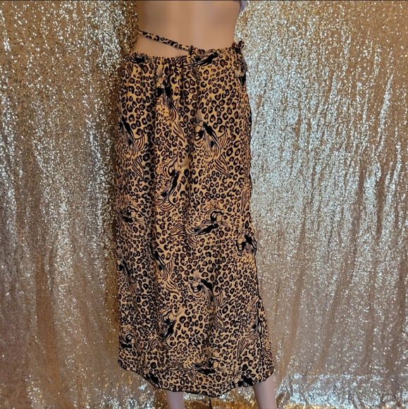 Buy 2 for $15 or 3 for $20 Koko Knot by Gear in Fashion size small - Picture 5 of 10